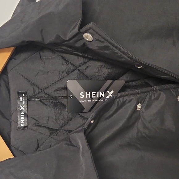 Brand new, SheinX Winter Puffer Jacket size s Black white - Picture 4 of 6